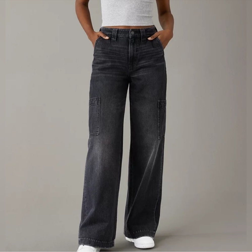 American Eagle Super High Waisted Baggy Wide Leg Cargo Women’s Jean SZ 24‎ Black